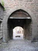 Besse la porte fortifie